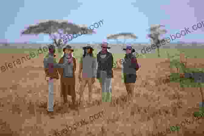 A Group Of People On A Safari In Africa. FOOTPRINTS Visual Catalogue: A Fun Way To Learn More About ANIMALS (Great Ideas Collection 2)