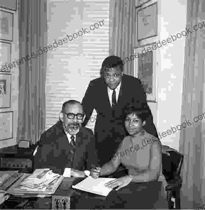 Aretha Franklin Signing A Contract With Atlantic Records Aretha: The Queen Of Soul A Life In Photographs