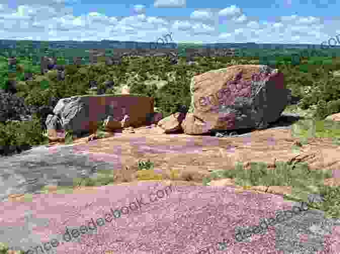 Image Of Enchanted Rock In Texas US Travel Series: Texas: 50 Interesting Facts Trivia About The Lone Star State (United States Travel Series)