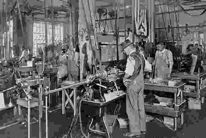 Industrial Workers Operating Machinery In A Chicago Factory During The 1920s Making A New Deal: Industrial Workers In Chicago 1919 1939 (Canto Classics)